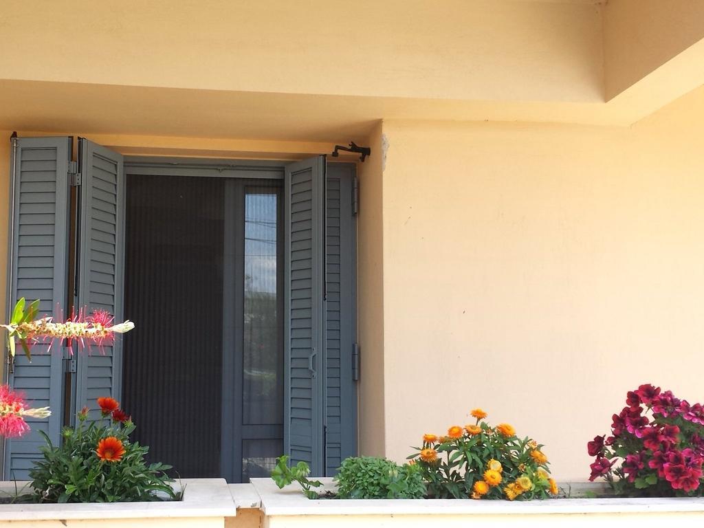 Zach'S House Villa เนอาโรดา ภายนอก รูปภาพ